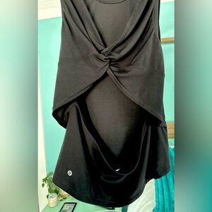 Size 10, sexy open back drapey tank by Lululemon